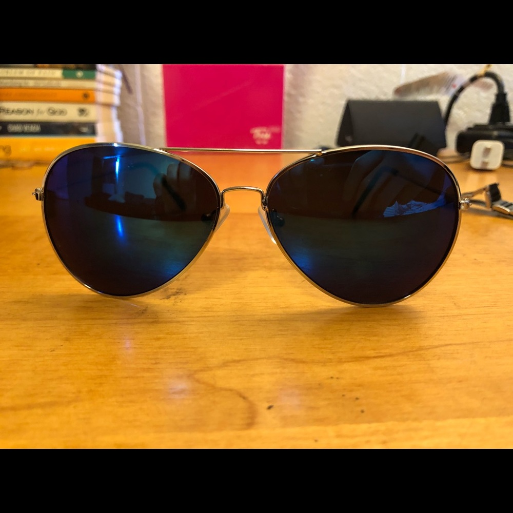 Aviator Sunglasses *New*